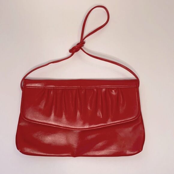 VINTAGE...Red ❤️ crossbody OS (one size) - Picture 1 of 2